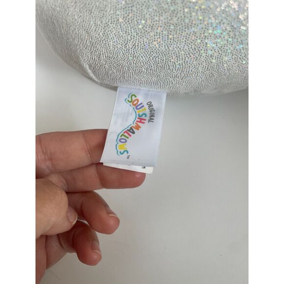 7.5" Iker the Hoagie SQUISHMALLOWS from NEON FOOD - Picture 3 of 5